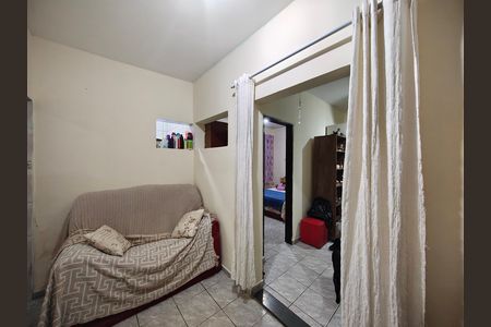 Sala de casa para alugar com 2 quartos, 40m² em Jardim Flor de Maio, São Paulo
