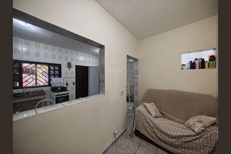 Sala de casa para alugar com 2 quartos, 40m² em Jardim Flor de Maio, São Paulo