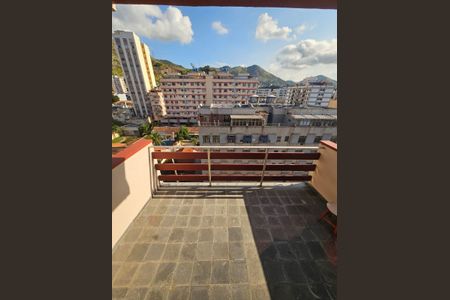 Apartamento à venda com 79m², 3 quartos e 1 vaga Apartamento à venda com 79m², 3 quartos e 1 vagaVaranda