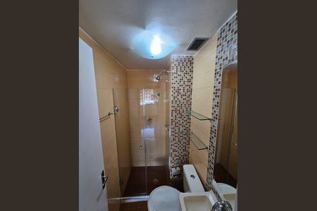 Apartamento à venda com 79m², 3 quartos e 1 vaga Apartamento à venda com 79m², 3 quartos e 1 vagaBanheiro