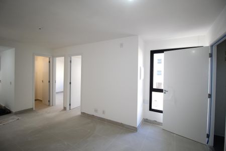 Sala de apartamento para alugar com 2 quartos, 50m² em Lomba do Pinheiro, Porto Alegre