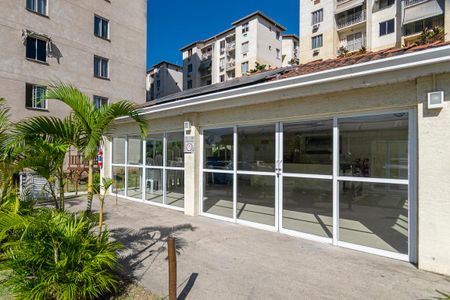 Apartamento para alugar com 55m², 2 quartos e 1 vaga Apartamento para alugar com 55m², 2 quartos e 1 vagaÁrea comum - Salão de festas
