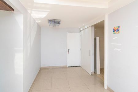 Sala de apartamento para alugar com 2 quartos, 55m² em Parada de Lucas, Rio de Janeiro