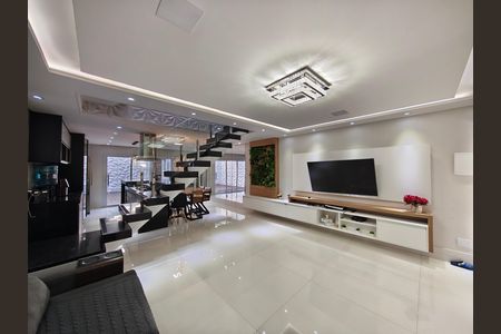 Casa à venda com 138m², 3 quartos e 2 vagas Casa à venda com 138m², 3 quartos e 2 vagasSala