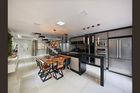 Casa à venda com 138m², 3 quartos e 2 vagas Casa à venda com 138m², 3 quartos e 2 vagasCozinha