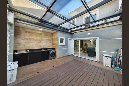 Casa à venda com 138m², 3 quartos e 2 vagas Casa à venda com 138m², 3 quartos e 2 vagasQuintal gourmet