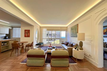 Sala  de apartamento à venda com 2 quartos, 90m² em Leblon, Rio de Janeiro