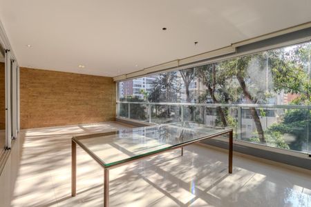 Apartamento à venda com 3 quartos, 222m² em Campo Belo, São Paulo