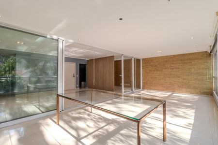 Apartamento à venda com 3 quartos, 222m² em Campo Belo, São Paulo