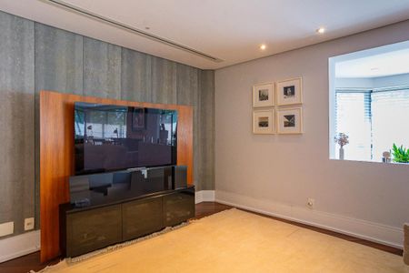 Apartamento à venda com 241m², 4 quartos e 4 vagas
