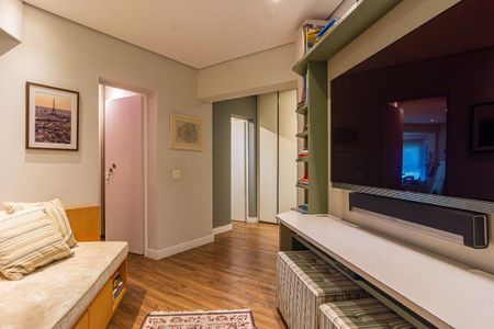 Apartamento à venda com 241m², 4 quartos e 4 vagas