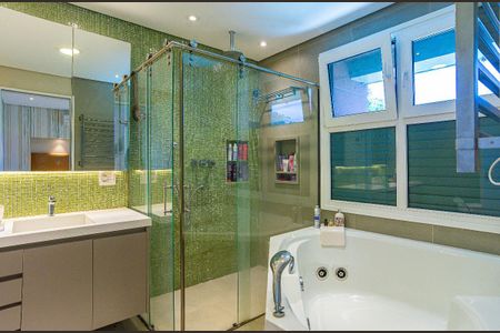 Apartamento à venda com 241m², 4 quartos e 4 vagas