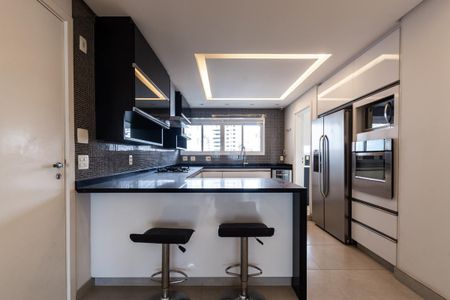 Apartamento à venda com 335m², 4 quartos e 4 vagas