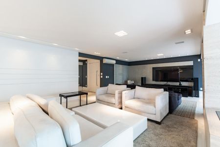 Apartamento à venda com 335m², 4 quartos e 4 vagas