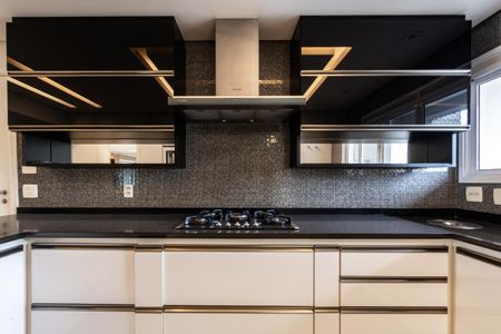 Apartamento à venda com 335m², 4 quartos e 4 vagas