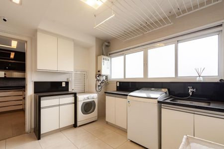 Apartamento à venda com 335m², 4 quartos e 4 vagas