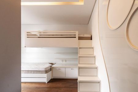 Apartamento à venda com 335m², 4 quartos e 4 vagas