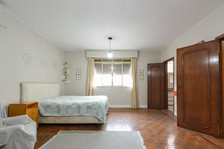 Casa à venda com 275m², 4 quartos e 2 vagas