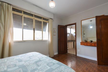 Casa à venda com 275m², 4 quartos e 2 vagas