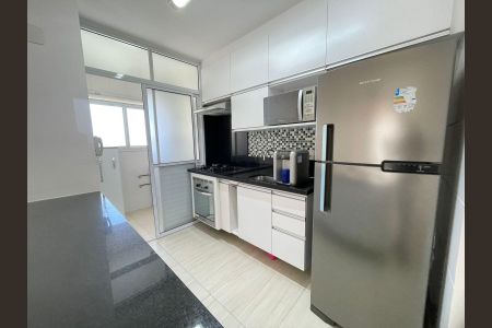 Apartamento à venda com 70m², 3 quartos e 2 vagasCozinha 