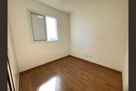 Apartamento à venda com 70m², 3 quartos e 2 vagasQuarto 2