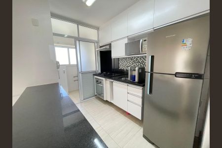Apartamento à venda com 70m², 3 quartos e 2 vagasCozinha 