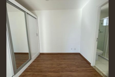 Apartamento à venda com 70m², 3 quartos e 2 vagasQuarto 3