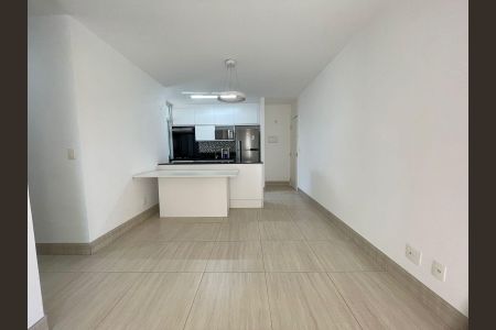 Apartamento à venda com 70m², 3 quartos e 2 vagasSala