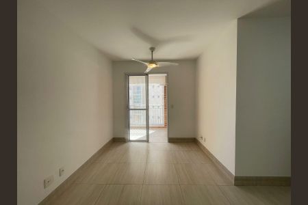 Apartamento à venda com 70m², 3 quartos e 2 vagasSala