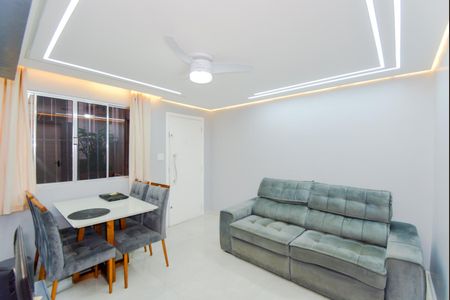 Sala de apartamento para alugar com 2 quartos, 50m² em Jardim Valeria, Guarulhos