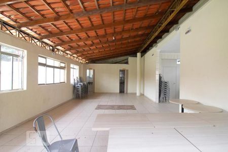 Apartamento para alugar com 50m², 2 quartos e 1 vaga Apartamento para alugar com 50m², 2 quartos e 1 vagaÁrea comum - Salão de festas