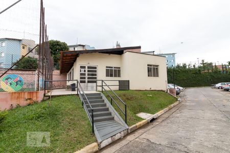 Apartamento para alugar com 50m², 2 quartos e 1 vaga Apartamento para alugar com 50m², 2 quartos e 1 vagaÁrea comum - Salão de festas