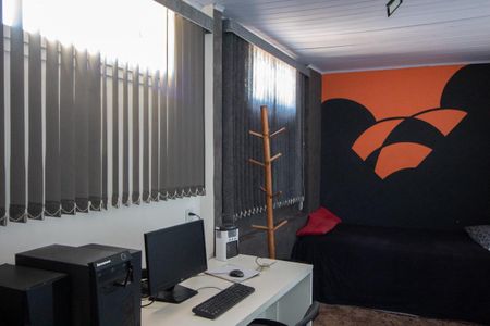 Casa à venda com 200m², 2 quartos e sem vaga Casa à venda com 200m², 2 quartos e sem vagaQuarto 2