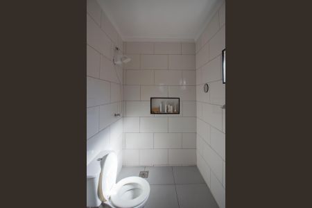Casa à venda com 200m², 2 quartos e sem vaga Casa à venda com 200m², 2 quartos e sem vagaBanheiro