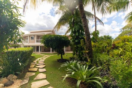 Casa à venda com 1000m², 5 quartos e 3 vagas Casa à venda com 1000m², 5 quartos e 3 vagasÁrea externa