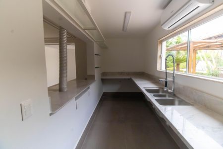 Casa à venda com 1000m², 5 quartos e 3 vagas Casa à venda com 1000m², 5 quartos e 3 vagasCozinha