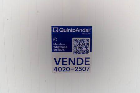 Casa à venda com 1000m², 5 quartos e 3 vagas Casa à venda com 1000m², 5 quartos e 3 vagasPlaquinha