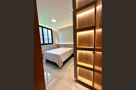 Quarto de apartamento para alugar com 4 quartos, 230m² em Res. Araguaia, Goiânia