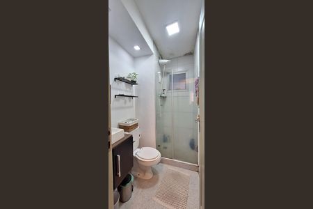 Banheiro  de apartamento à venda com 2 quartos, 54m² em Vila Lageado, São Paulo