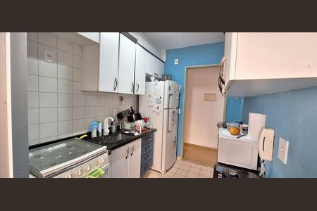 Cozinha de apartamento à venda com 2 quartos, 54m² em Vila Lageado, São Paulo