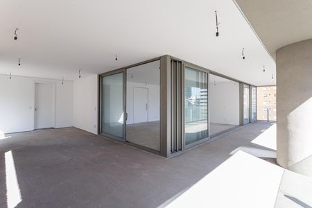 Varanda da Sala de apartamento à venda com 4 quartos, 335m² em Itaim Bibi, São Paulo