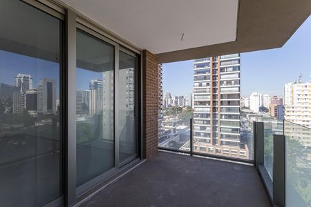 Apartamento à venda com 335m², 4 quartos e 4 vagas Apartamento à venda com 335m², 4 quartos e 4 vagasVaranda