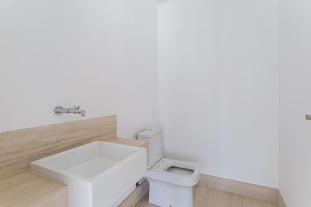 Apartamento à venda com 335m², 4 quartos e 4 vagas Apartamento à venda com 335m², 4 quartos e 4 vagasLavabo