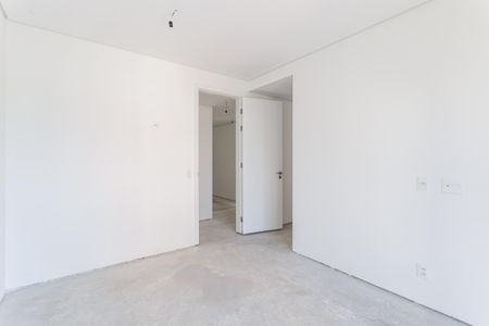 Apartamento à venda com 335m², 4 quartos e 4 vagas Apartamento à venda com 335m², 4 quartos e 4 vagasSuíte 3