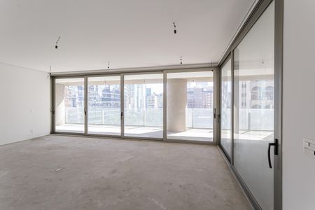 Apartamento à venda com 335m², 4 quartos e 4 vagas Apartamento à venda com 335m², 4 quartos e 4 vagasSala