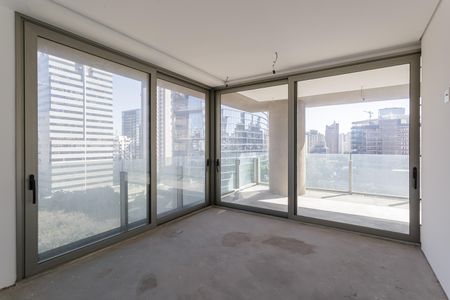 Apartamento à venda com 335m², 4 quartos e 4 vagas Apartamento à venda com 335m², 4 quartos e 4 vagasSuíte 1