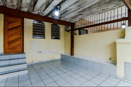 Garagem de casa à venda com 3 quartos, 180m² em Vila Maranduba, Guarulhos