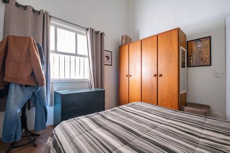 Casa à venda com 300m², 4 quartos e 3 vagas Casa à venda com 300m², 4 quartos e 3 vagasSuíte 2