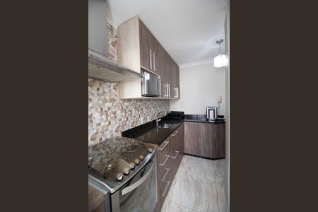 Apartamento para alugar com 73m², 2 quartos e 2 vagas Apartamento para alugar com 73m², 2 quartos e 2 vagasCozinha - Armários