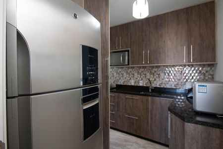Apartamento para alugar com 73m², 2 quartos e 2 vagas Apartamento para alugar com 73m², 2 quartos e 2 vagasCozinha - Armários